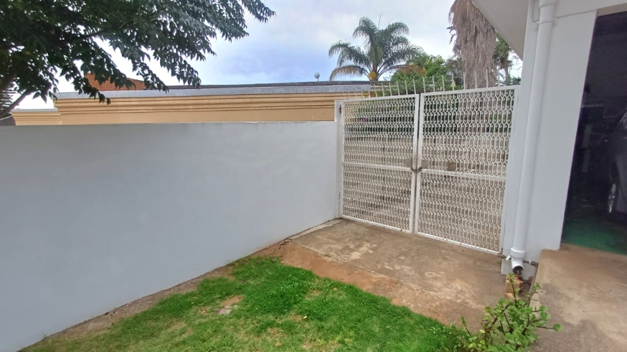 5 Bedroom Property for Sale in Vanes Estate Eastern Cape